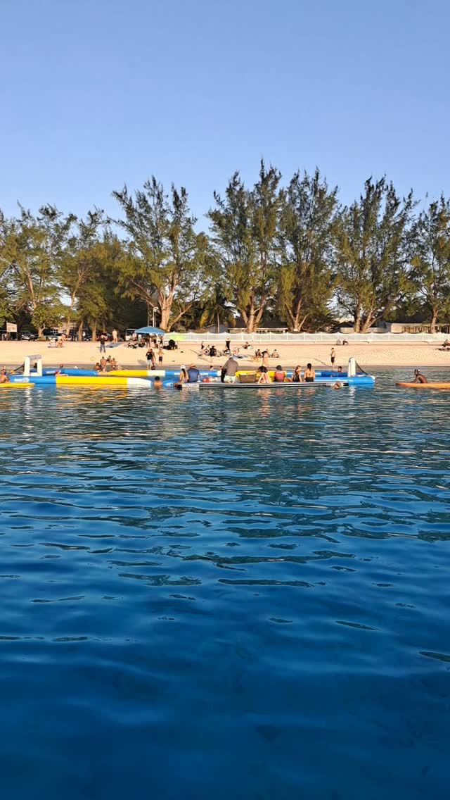Today!
1pm!
Interschools Tournament!
Governor's Beach!
Players from SIX schools!
Great vibes!
Amazing venue!
Epic water polo games!
Why wouldn't you want to be there? ✨️
#caymanislands #waterpolo #aquaticsports #tournament #gameday