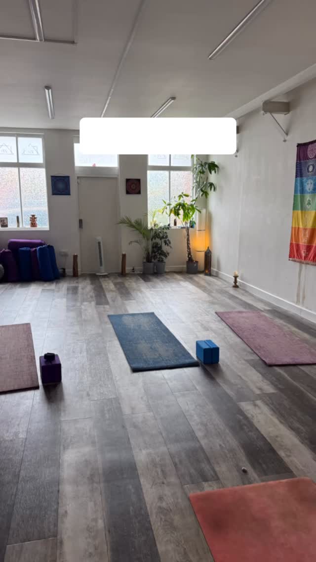 🙌 Thank you @liz__thornton for a wonderful yoga class this morning.
🧘♀️ Liz has a new 10am class each Thursday at @the_zen_den_retford_ so I’m aiming to keep this time free from now on. It’s a perfect way to start the day for body and mind.
Followed by a coffee at @mammag_retford afterwards! 😉
🌼Self-care isn’t selfish, it’s essential.
#yoga #selfcarematters #coffee #selfimprovement