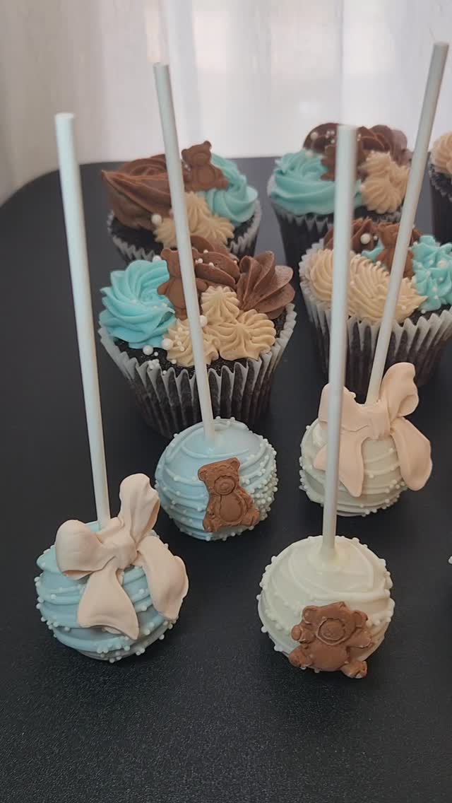 A little sweetness is on the way 🧸🩵🤎
Baby bear cupcakes and cake pops, dressed in soft blues, sweet bows, and the tiniest teddy bear details. Every little treat made to celebrate the sweetest new arrival. ✨
#BabyShowerDesserts #BabyBearTheme #CakePops #CupcakesOfInstagram #CustomDesserts BabyShowerTreats AtlantaBaker SweetCelebrations TeddyBearBabyShower DessertTableGoals @karmaconfectionsatl