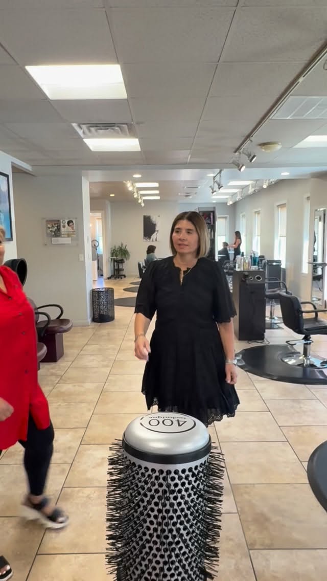 POV: You came in for a hair appointment and left ready to dance with somebody. 💃✨
Fresh cut. Fresh color. Fresh confidence.