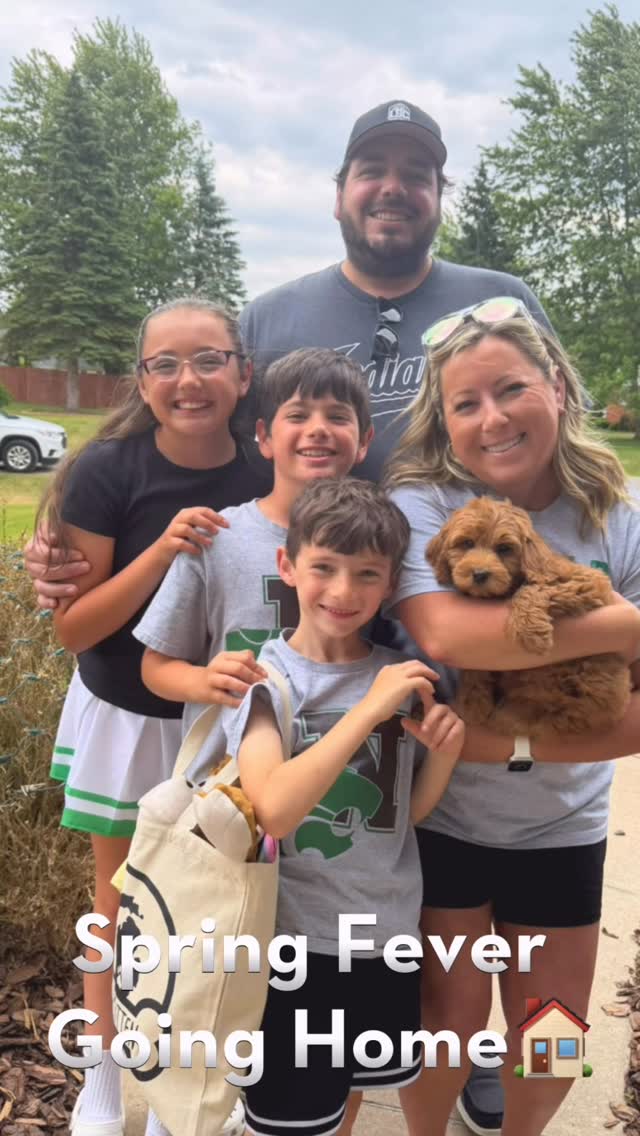 It’s been a big week of go homes 🏠 this week . The last of our 🌸Spring Fever litter went home yesterday and the excitement was in the air ! One of the families added a third South Mitten pup to their family and we could not be more honored and excited for the family and their fur boys at home getting a little sister ❤️! Summer is now in full swing for these pups and their new adventures ahead .
.
.#australianlabradoodle #summer2026 #southmittenlabradoodles #australianlabradoodlepuppy