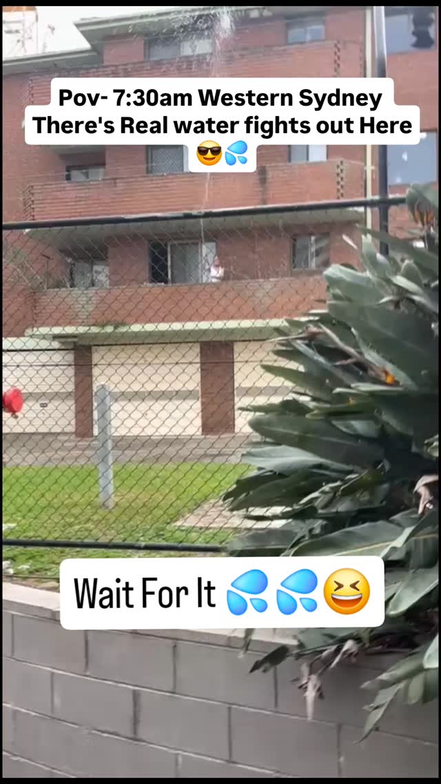 Western Sydney is not for everyone.. one minute your blowing a carpark the next your in a full on water fight.
It's Real out here 💦💦💦
Disclaimer- no one got wet in the making of this video 😆😉
#gangster #snoopdogg #streetlife #Landscaping #funny