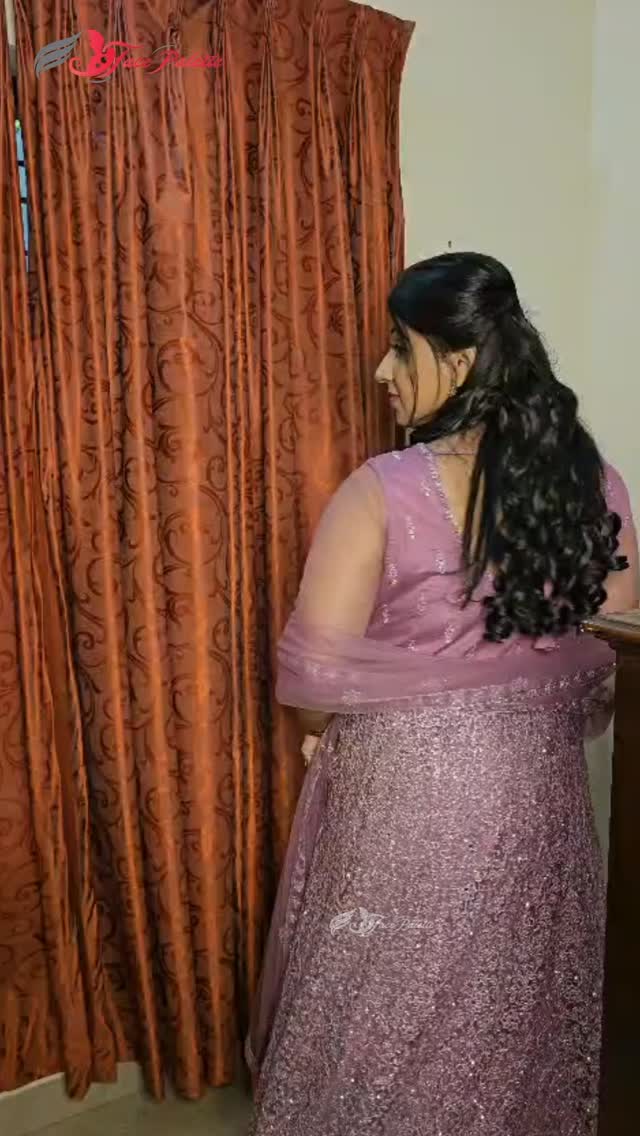 𝐄𝐍𝐆𝐀𝐆𝐄𝐌𝐄𝐍𝐓 𝐋𝐎𝐎𝐊
Timeless Kerala Bride Inspiration
Divine Elegance Meets Affordability
Get the Natural Look You’ve Always Wanted — Now Within Your Budget!
💄 No hidden charges. No compromise on quality.
📍 Serving all of Kerala with certified, professional artists.
📞 Call or WhatsApp us now 👉 98 470 740 73
💜 Hygiene Protocols
💛 Certified Artists
💙 All-Kerala Service
🧡 No Travel Charges
💚 Book Within Your Budget
🌸 Makeup that feels like YOU.
Whether it’s a temple wedding, engagement, or pre-wedding shoot — we make sure you shine, naturally! 💫
#KeralaMakeupArtist #BridalMakeupKerala #HinduBridalLook #BudgetMakeupKerala #KeralaWedding2026