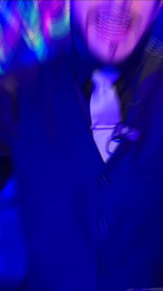 👔🍹 Este Día de los Padres, regálale momentos especiales llenos de buen ambiente, excelente compañía y tragos que harán el brindis perfecto. Ven a celebrar con nosotros y hagamos de este día una ocasión inolvidable. ¡Te esperamos! 🥃
#DíaDeLosPadres #CelebraConNosotros #BuenAmbiente #TragosExquisitos #BrindemosJuntos MomentosEspeciales