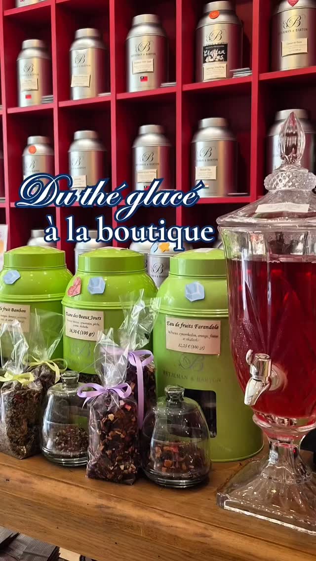 ☀️ Une pause fraîcheur vous attend à la boutique 🌿🧊
Chaque jour, venez découvrir et déguster du thé glacé ou de l'infusion froide préparée avec soin à la boutique Betjeman & Barton Tours au 27 rue Marceau 🫖✨
L’occasion parfaite pour découvrir de nouvelles saveurs et trouver votre favori de l’été 🍑🌸🍋
Et vous, vous êtes plutôt thé glacé ou infusion froide ? 🫖🍃🧊🍹
#betjemanandbarton #boutiquedethe #degustation #theglace #toursmaville
