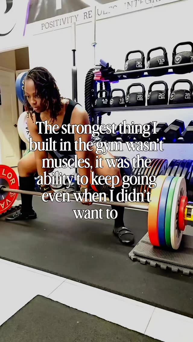 The strongest thing you'll build in the gym isn't your muscles.✨️
It's resilience.👉 Join Coach B every Wednesday night 5pm, or schedule 📅 a personal training sesh with her! @b_fynefitfab
The ability to keep moving forward when life gets busy, stressful, and messy.
Because strength training doesn't just change your body—it changes how you show up for yourself.
💜
#powerlifting #fitness #nutrition #strengthtraining
#explorepage
