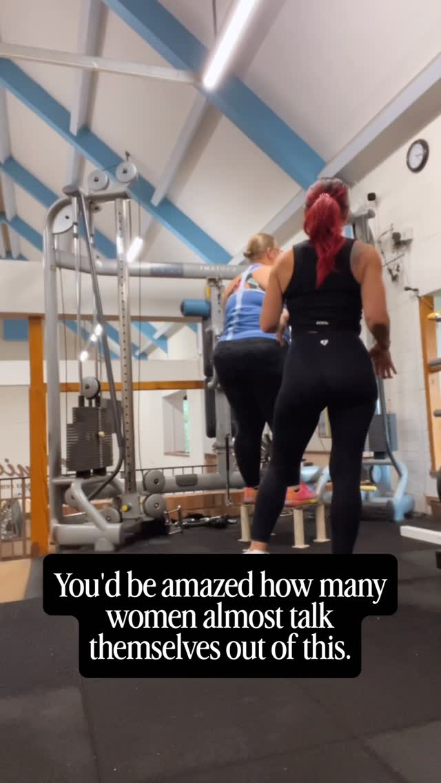 This isn’t really about fitness.
Most women think the hardest part is the workout itself. The weights, the gym, the sweat, the fear of getting it wrong.
In my experience, that’s not the hard part at all.
The hard part is deciding to start.
It’s spending months telling yourself you’ll begin when you’ve lost some weight, when you’re fitter, when life calms down or when you feel more confident.
The problem is confidence rarely comes first.
Confidence comes from doing the thing you didn’t think you could do.
That’s one of the reasons I love strength training so much. It’s never just about building muscle or changing your body shape. It’s about proving to yourself that you’re capable of more than you thought.
And that feeling doesn’t stay in the gym.
It follows you into the rest of your life.
If you’ve been thinking about getting started and want to find out how I can help, let’s chat.
I also have availability for June in my private studio.
Or grab my beginners guide đź”— in bio
#weighttrainingforwomen #midlifehealthcoach #midlifewomen #midlifemuscle #strongwomen