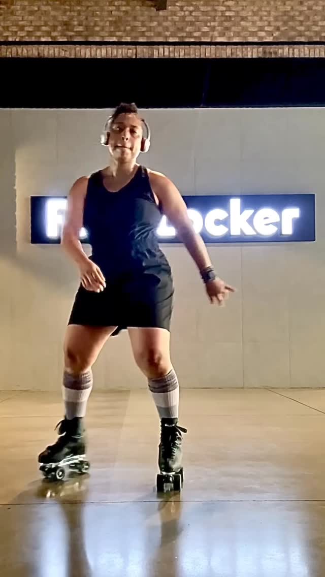 I gotta foot in my locker! I’m just out here spreading joy and whimsy while everybody seems to wanna throw daggers and shoot shots. Meanwhile I’m just out here making unsolicited promo ads for Foot Locker because I’m a GIVER!!! Whole time 🤏🏽☕️🤌🏽