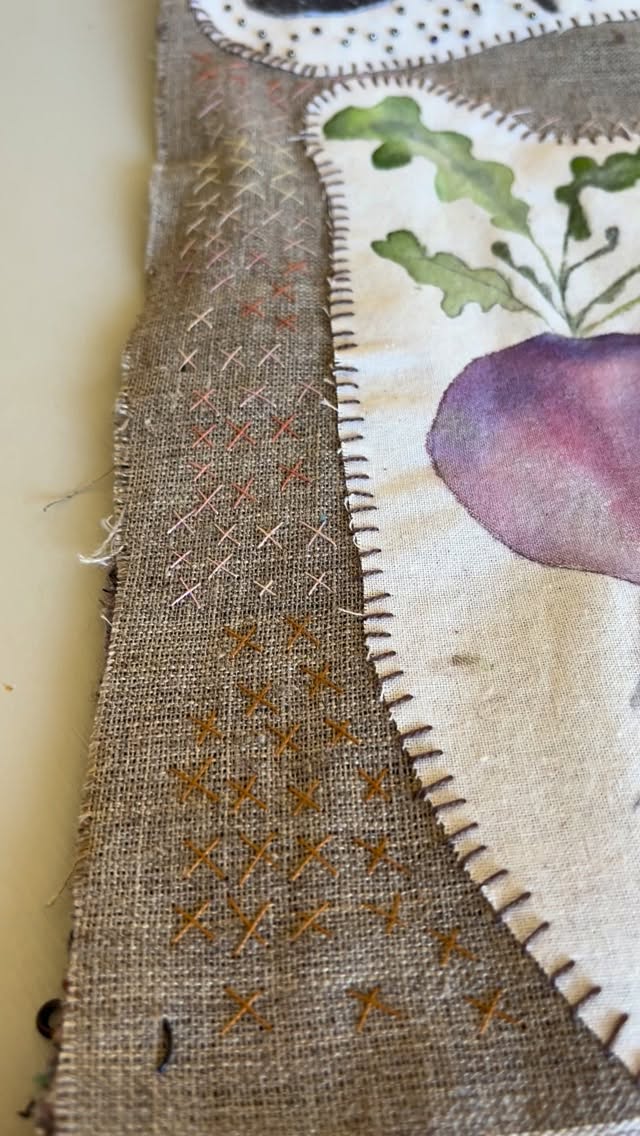 Paint with stitch ... and photographs, and drypoint etching, and relief printing, and finally quilting ....
#mixedmediacollage #autobiographical #printandstitch