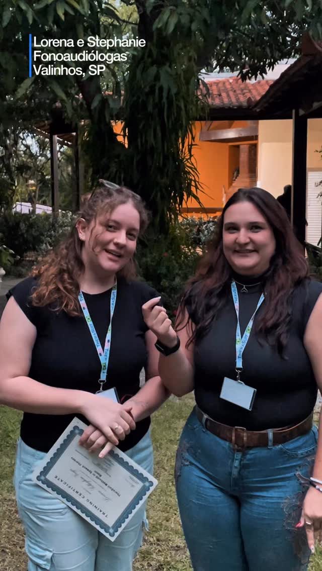 A vivência de quem participou é uma das maiores provas da transformação que uma formação pode proporcionar. 💜
As fonoaudiólogas Lorena e Stephanie compartilham um pouco da experiência que tiveram no curso TheraSuit aplicado à Fonoaudiologia, ministrado por Cecília Cavalcanti (@afonodotherasuit), coautora do método.
Foram dias de muito aprendizado, troca de conhecimento e ampliação das possibilidades terapêuticas na prática clínica.
Confira o depoimento delas e descubra como essa formação tem impactado profissionais que buscam excelência e inovação em seus atendimentos.
📍 Cervim | Rio de Janeiro/RJ
#therasuitmethodinspeechtherapy🇺🇸🇧🇷 #cervim20anos #therasuitmethod #fonoaudiologia #cursos