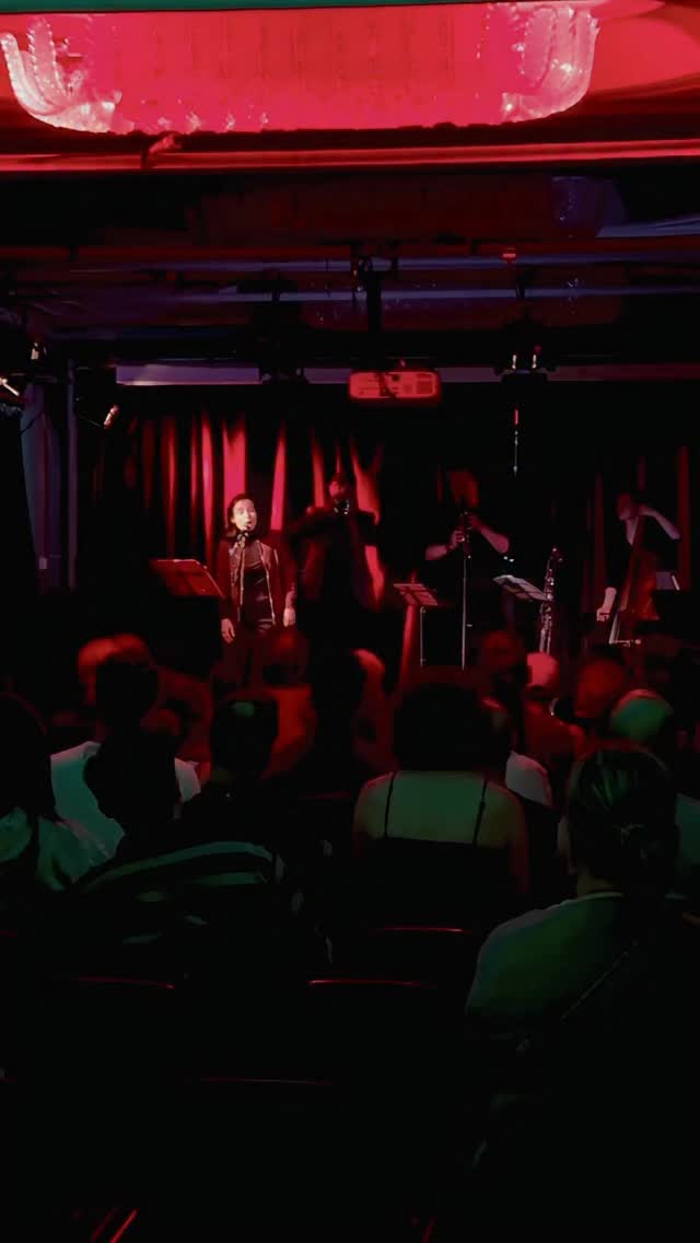 See for yourself how the opening night felt â now come join us for the heart of Shtetl Berlin: our community jam session at Oblomov Bar tonight from 18:30. Tune learning with Ilya Shneyveys, then open klezmer jam. This is what itâs all about. See you there!
#ShtetlBerlin #KlezmerJam #YiddishCulture #BerlinMusic #Klezmer