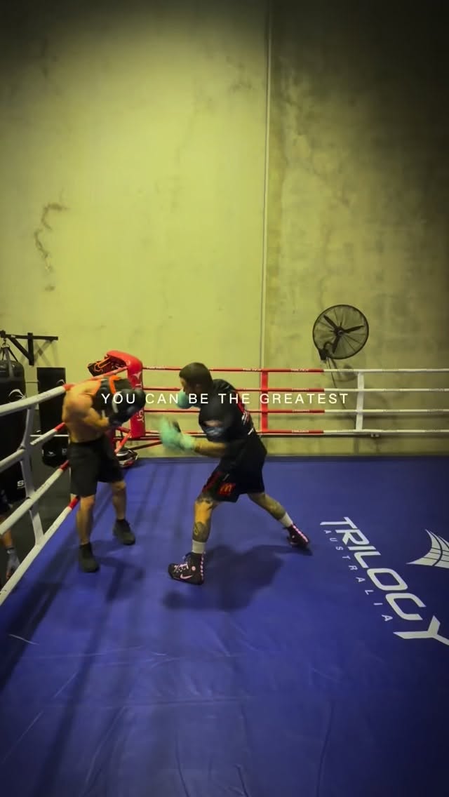 Boxing is one of the loneliest sports in the world I believe!
When it’s time to fight, it’s just you, the ref, and your opponent in that ring. Boxing can be unforgiving, and anyone who’s stepped through the ropes understands that.
It’s those who learn to adapt, overcome, and keep pushing forward who will succeed. #boxing #kidsboxing #mentalhealth #womansboxing #mensboxing