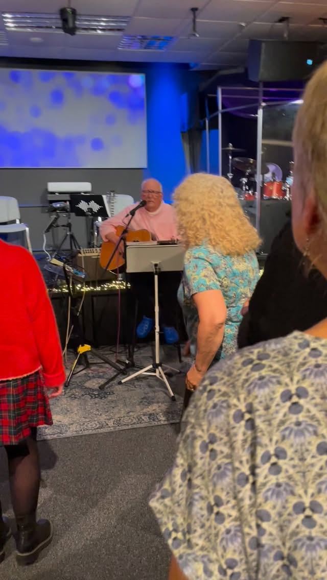 Having a Wonderful time at The “Beautiful Gospel” at The Chapel Pontypridd. Here’s one of my new songs Tracey Brown & myself introduced called, Holy Spirit Truly Divine. #holyspirit #newsong❤️ #holytrinity #comforter #counsellor
