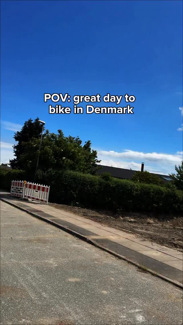 When you live in Denmark and the weather decides to do a 180° in the middle of your bike ride. 🚲⛈️ Do I turn back or risk it? #copenhagenlife #livingindenmark #expatlife #relatable #bikelife