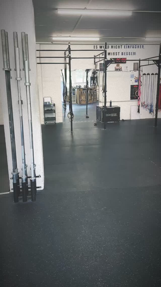 Trainiere in deinem Rhythmus, mit deinem Programm mit allem was du brauchst @crossfit_baar .
#crossfitbaar #crossfit #fitness #motivation #disziplin