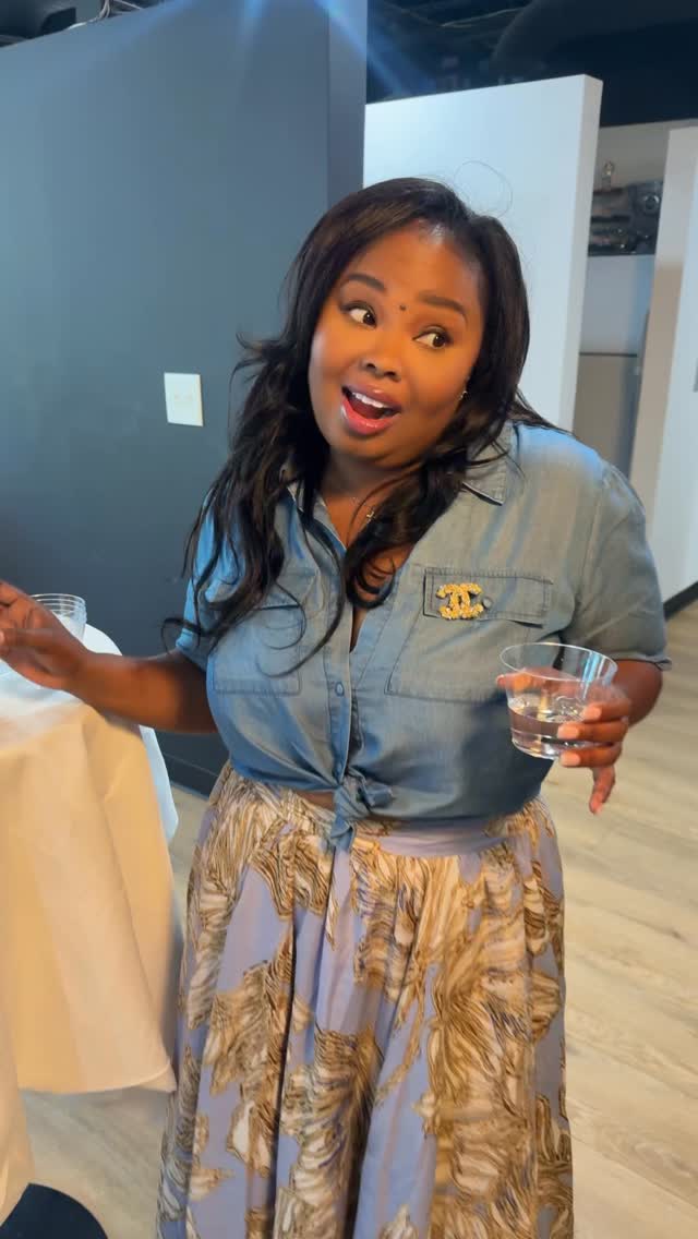 Hey guys! 👋🏾 Still thinking about how much fun we had at our Midday Mommy Reset last week! Turns out my absolute favorite drink, Nutriplus Aloe Glow, is everyone else’s favorite too! 🍹✨ From boosting metabolism and helping gut health to that perfect beauty-from-the-inside-out glow, it was the star of the show.
Missed out on the event? Don’t worry, you can still treat yourself today! We have open availability for walk-ins right now. Come see us for lashes, brows, or a skin refresh! 🤍✨ Drop by or send us a DM to secure your spot.
@farmasiusa
#skin #skincare #lclashandbrowbar #farmisi #roswelllashes
