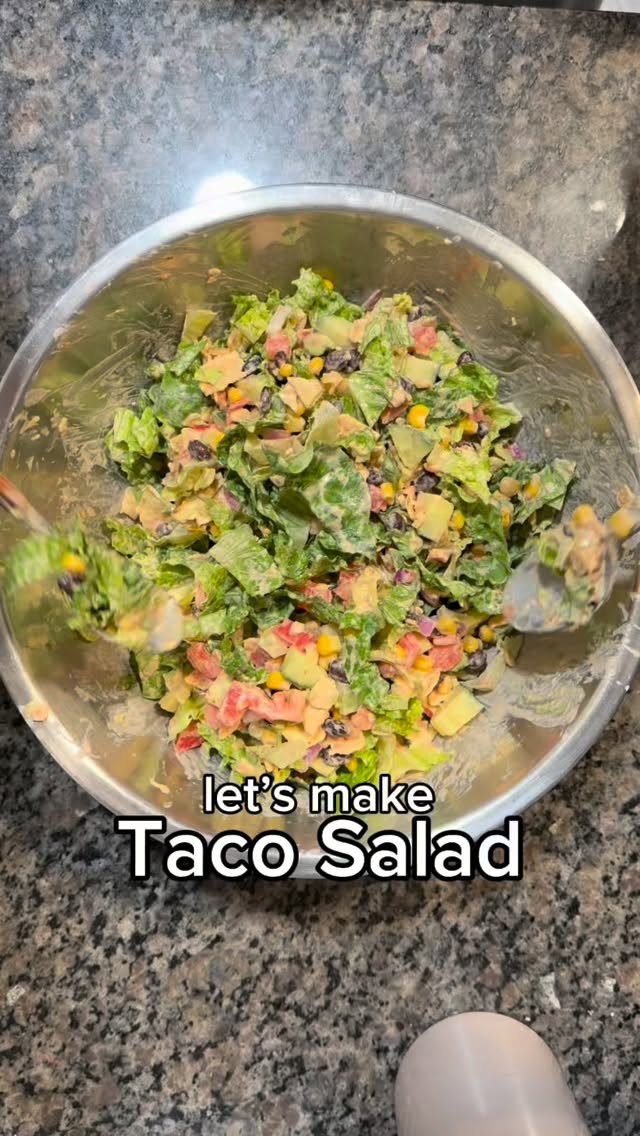come make a rushed and chaotic salad with me βπ»π
#rikieisenberg #tacosalad #saladrecipe