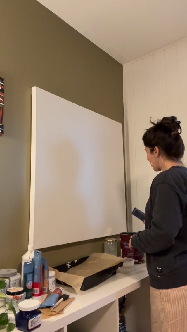 A new painting is officially underway, and right now it’s in that awkward, mysterious stage where it could become absolutely anything.
Will it work out? Will I paint over half of it? Only time will tell.
Follow along to see where this one ends up. ✨
#niksenmoods