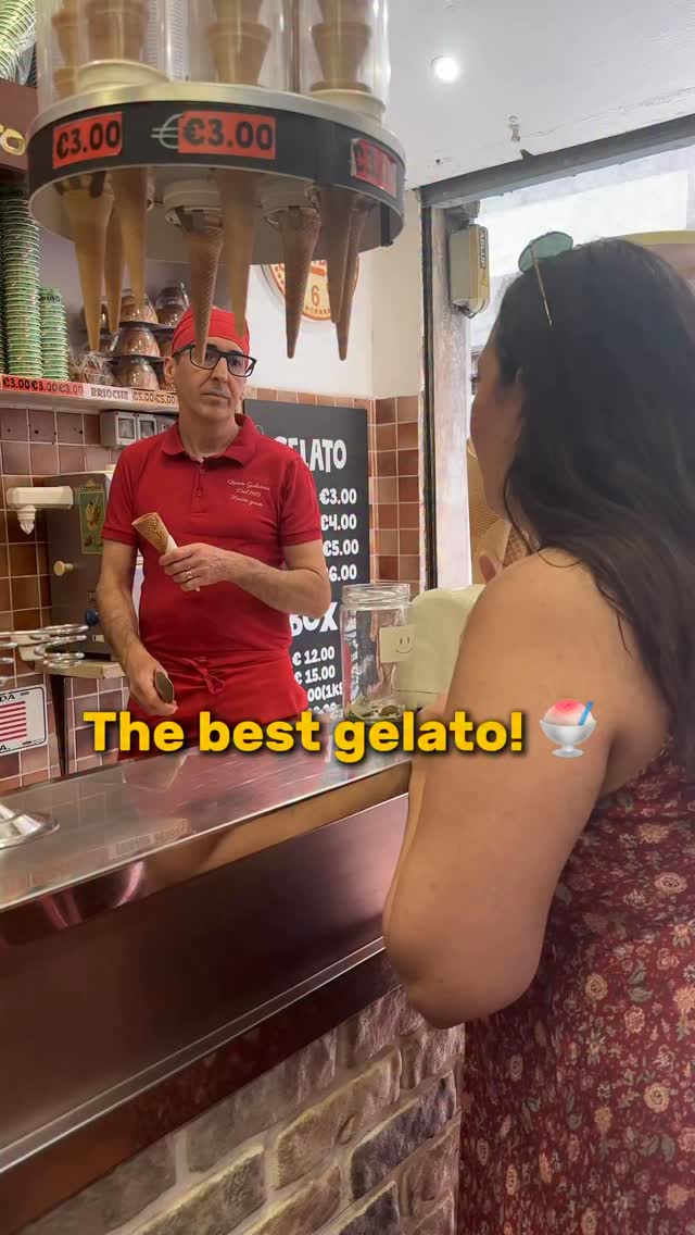 Il gelato nei pozzetti… lo avevi mai visto? 🍨🇮🇹
Il gentilissimo Francesco della gelateria Quinto @quinto_gelateria, a due passi da 📍Piazza Navona, ci ha spiegato perché si usano i pozzetti e perché garantiscono una migliore qualità al gelato!
📙 Questa gelateria ha ispirato il Capitolo 3 del nostro nuovo libro ‘Un giorno a Roma - Le avventure di Giulio e Oliver’, un libro per studenti di italiano di livello A2/B1! Un libro che ti porta alla scoperta della città di Roma con una guida d’eccezione, Giulio, e un gatto inglese in vacanza, Oliver 🐱
👉🏼 Per saperne di più, commenta LIBRO qui sotto e riceverai un codice sconto e il link per accedere alla versione digitale del libro! 🤩
🇮🇹 I’MITALISH - Where Italian Comes to Life
#learnitalian #italianforforeigners #italianbooks #italiangelato #italianlanguage
🏷️ Impara italiano, Italiano per stranieri, Lingua italiana, Libri in italiano, Studenti di italiano, Gelato italiano