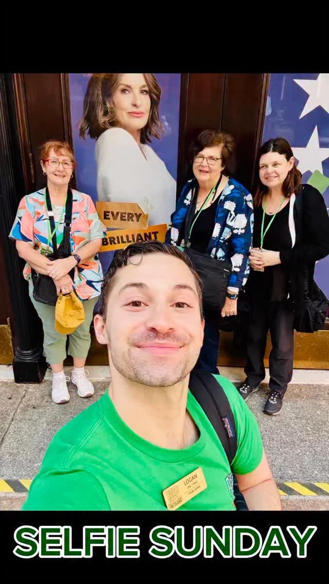 One last #SelfieSunday for the Broadway season! What a thrill to see so many familiar faces and meet plenty of new friends on our Broadway sidewalks this week, as the buzz of the Theatre District has led to tonight’s Tony Awards. ⭐️💚