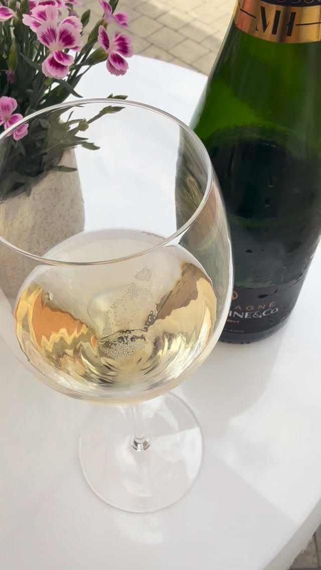 Champagner kalt, Beats heiß, Stimmung perfekt. 🥂🎧
Bollicine x Philipp Plein im Ingolstadt Village – mehr braucht man nicht zu sagen. ✨🍾
