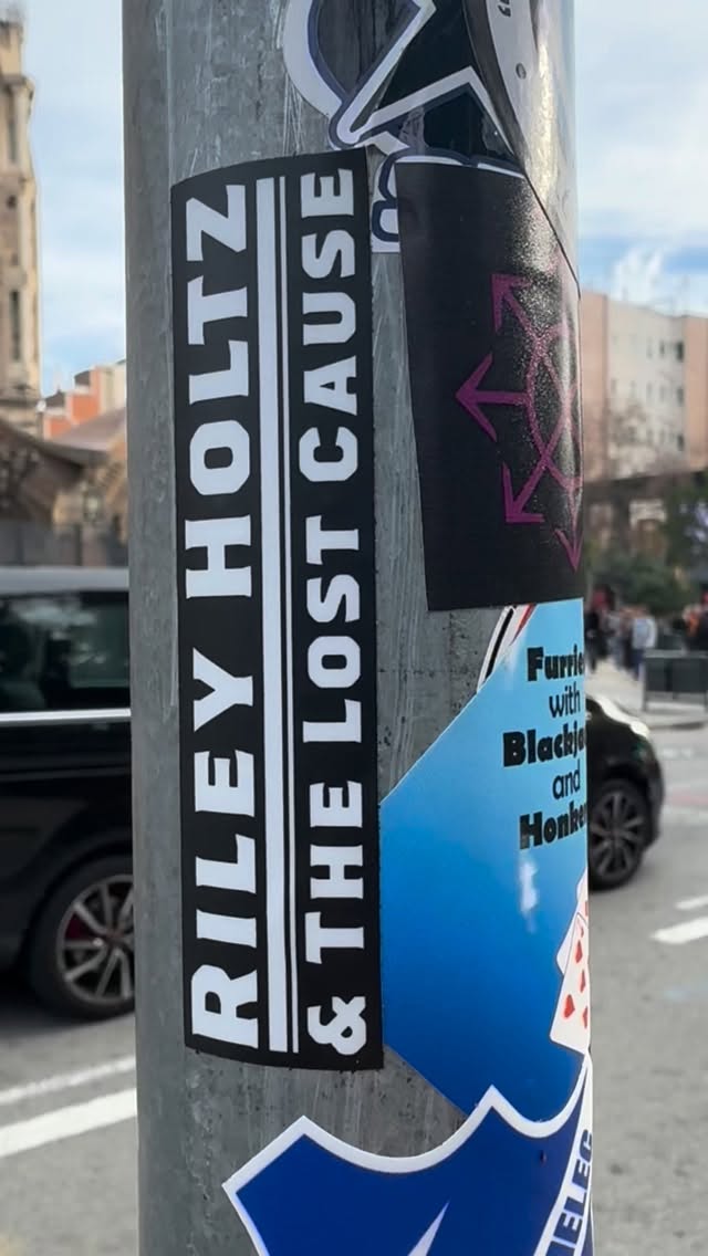 Here’s clue no. 2 for you all. This place was like a DREAM!
Also realized the originals artist was born just a few counties over from me. Additional clue for anyone who knows where I was born. (Found out that my wife did not know where I was born!😅)
We got some new songs on the set list for this Thursday 6/11 at @oldrockhousestl including this one, come out and hear ‘em!