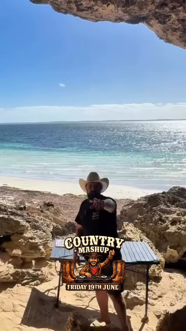 Imagine this is your Friday night 👇🤠
@nathan_nudge spinning an absolute set at Paddy’s Country Mash Up… then waking up Saturday morning to crystal clear blue water in Airlie Beach 🌊☀️
There are worse reasons to book a trip 👀
Country Mashup, Friday 19th June doors open 8pm | 5am late licence 🙌
📍 Paddy’s Airlie Beach | https://www.paddysairlie.com/events
#PaddysAirlie #CountryMashup #DJNudge #AirlieBeach #Whitsundays