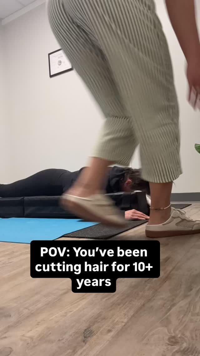 Behind every great haircut is a pair of overworked shoulders.
Hairdressers spend hours every day with their arms elevated, creating tension through the shoulders, upper back, neck, and lats. Body tempering helps reduce that built-up stiffness so they can keep doing what they love with less discomfort and better mobility. ✂️💪
#mobility #letthegoodtimesroll #bodytempering #recovery #flexibility