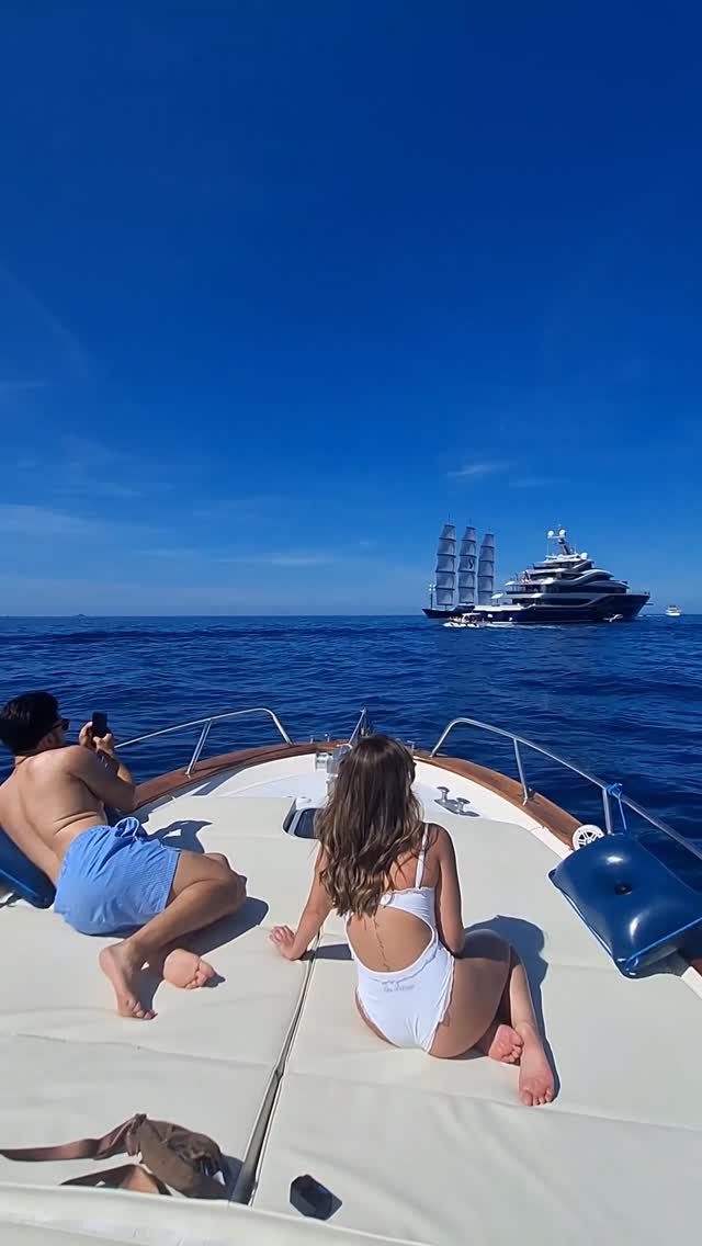 #capriexcursions #solbevi_official #capricolors #boattour