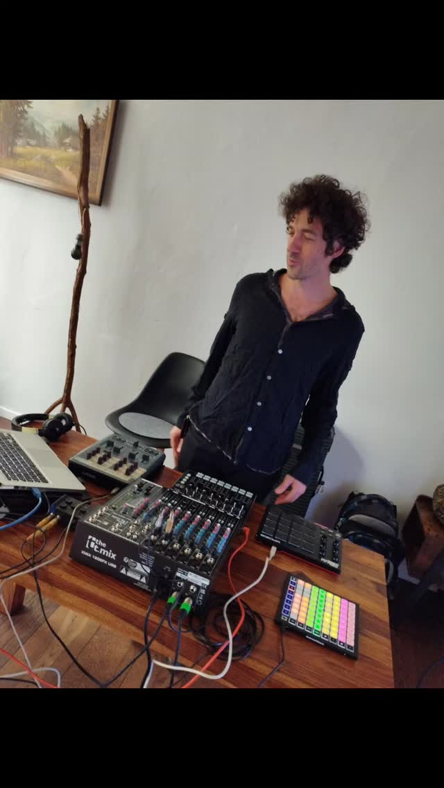 Setup erledigt
#livesetdj #musicproducer #musicartistc
