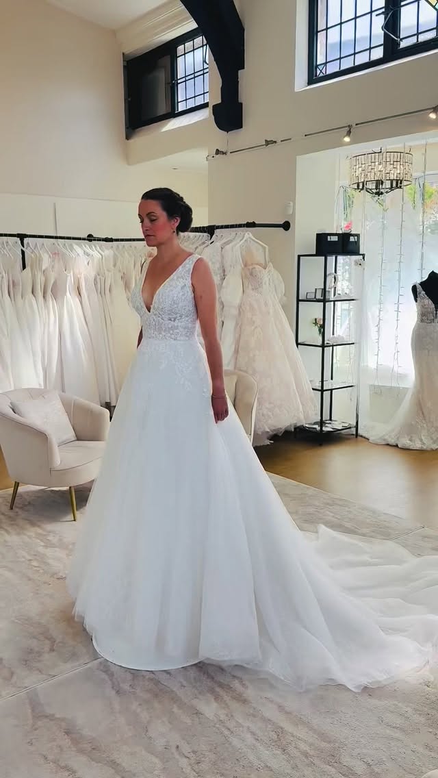 💫LAST CHANCE! 💫
We are so sad to be losing a few of our Ellis dresses at the end of July! 😭 All of these beautiful dresses are due to be discontinued which means we won’t be able to order from them again.
What does this mean for you???? 😱
It means 2 things:
1. If any of these are your dress then please come and order it from us before the end of July this year to ensure you get your dream dress! 💫
2. These sample dresses are going into our ‘Off The Peg’ section so they are all now available to purchase for £999. Contact us if you need to know particular sizes or want more information on how to purchase these dresses off the peg.
We’re gutted to be losing them but we’re excited to make room for the new 2027 stock which has already started to arrive in store! Keep your eyes peeled for more information! 🤩
#yorkshirebridalboutique #ellisbridals #offthepeg #engaged #lastchancetobuy