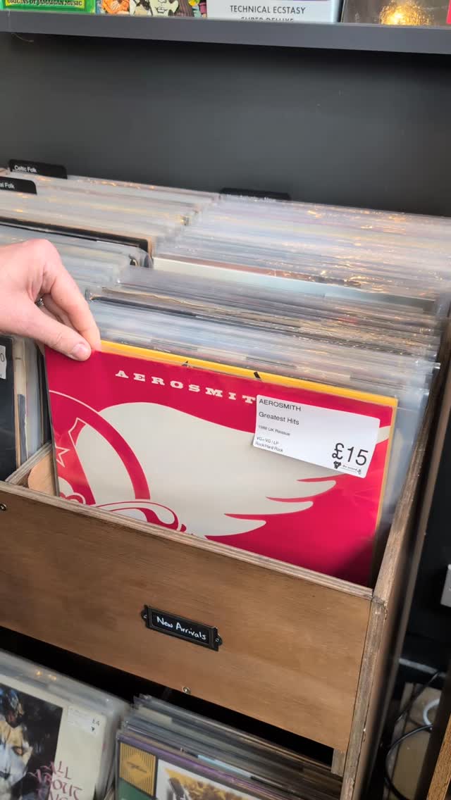 Prynhawn da pawb.
Here's a quick vid of another mixed bag of new (used) records we've cleaned up, playtested and priced up ready for you to have a dig through.
We've picked up a couple of nice small collections in the last couple of days so they'll be going out in the next few days too.
Open 10-5 for the rest of the week 😁
#thesecond45 #llanellirecordstore #vinylforsale
