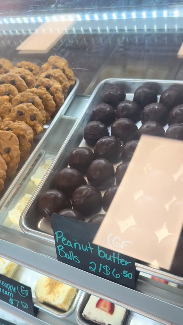 Good morning and happy HUMP DAY, friends!! ☀️🎉
You’ve officially made it halfway through the work week, which means it’s time to treat yourself to something SWEET! 🍪🧁🍩
Our display cases are FULL of delicious NEW goodies that we can’t wait for you to try. Whether you’re craving a cookie, donut, cheesecake bar, or another one of your bakery favorites, we’ve got something waiting just for you!
And don’t forget to stay tuned later today because our special Father’s Day Samplers will be making their debut in the showcase! 👔💙 These limited-edition treats are the perfect way to celebrate Dad this weekend.
We can’t wait to see you! We’re open today from 9 AM – 6 PM. Stop by, grab a sweet treat, and make your Wednesday a little sweeter! 😊🍰✨