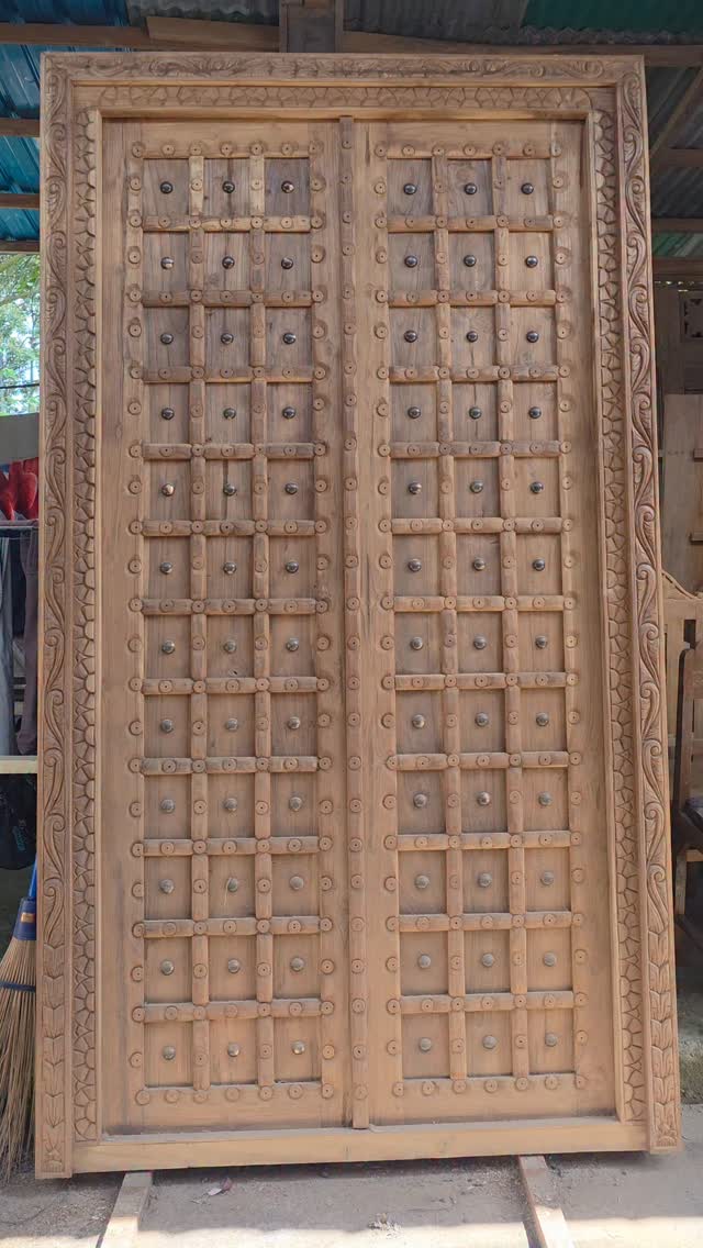 I've lost count of how many doors I've photographed on this trip. Some are decades old, salvaged from traditional Joglos. Others are handcrafted from reclaimed or newly sourced timber.
A few of these are coming home with us. If you'd like more information on our doors and current availability, email jodi@eightdegreessouth.com
#carveddoor #doors #frontdoor #furniture #indonesianfurniture