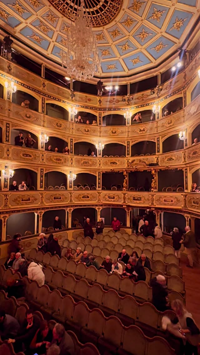 Thinking back to the beautiful @teatru.manoel in Valletta during my trip to the Baroque Music Festival. A truly stunning theatre and one of the most beautiful venues I’ve ever visited.