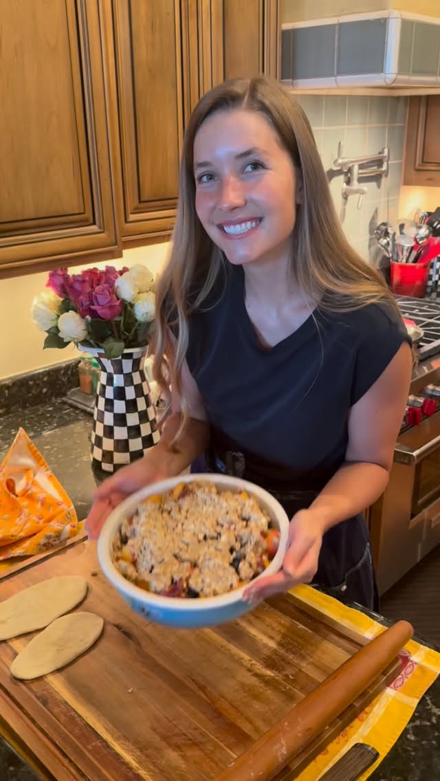It’s officially cobbler season 🍑🫐☀️ and this Peach Blueberry Cobbler is the taste of summer in every bite! Crispy, buttery crumble on top, juicy fruit underneath, and even better with a scoop of vanilla ice cream. Save this recipe for your next summer gathering!
🍑 Filling:
• 4 cups sliced peaches (fresh or frozen)
• 1½ cups blueberries (fresh or frozen)
• ¼ cup sugar
• 1 tbsp lemon juice
• 1 tbsp cornstarch
• ½ tsp vanilla
🫐 Crumble:
• 1 cup oats
• ½ cup flour
• ½ cup brown sugar
• ½ cup cold butter, cubed
• ½ tsp cinnamon
• Pinch of salt
👩🍳 Directions:
Mix filling ingredients and pour into a greased pie dish or baking dish. Combine crumble ingredients until crumbly, sprinkle over the fruit, and bake at 350°F for 40–45 minutes until golden and bubbly. Serve warm with vanilla ice cream!
#SummerRecipes #PeachCobbler #EasyDesserts #BakingFromScratch #HomemadeGoodne