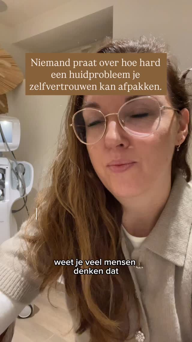 🤍 Het gaat nooit alleen over je huid.
Het gaat over hoe je je voelt wanneer je in de spiegel kijkt.
Daarom bestaat Pur’elle.
Niet om perfectie na te streven, maar om jou te helpen opnieuw vertrouwen te voelen in je eigen huid.
Dat is mijn missie. ✨