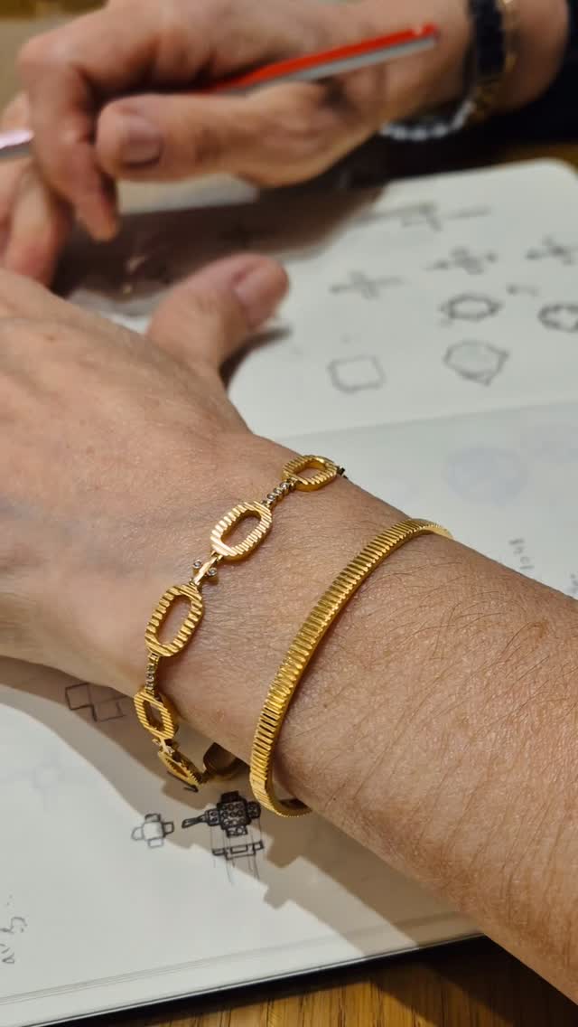 From stone to sketch, from sketch to jewel ✨ #fotinipsarouli #fotini #finejewelry #handmadejewelry #sketch