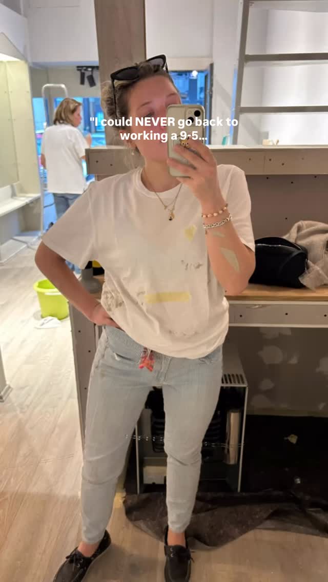 Still the best decision we’ve made so far ✨
Also one of the biggest perks of running a family business - our mother functions as the HR department for the sometimes toxic work environment 💕✨
#familybusiness❤️ #wienliebe #1000placestoseeinvienna #1000thingstodoinvienna
