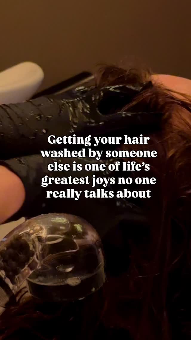 Am I right ?
Not having to wash or blow dry your own hair and having a gorgeous head massage…. There’s nothing better 😍
#hairsalon #headmassage #blowdry #quorndon #leicesterhairstylist