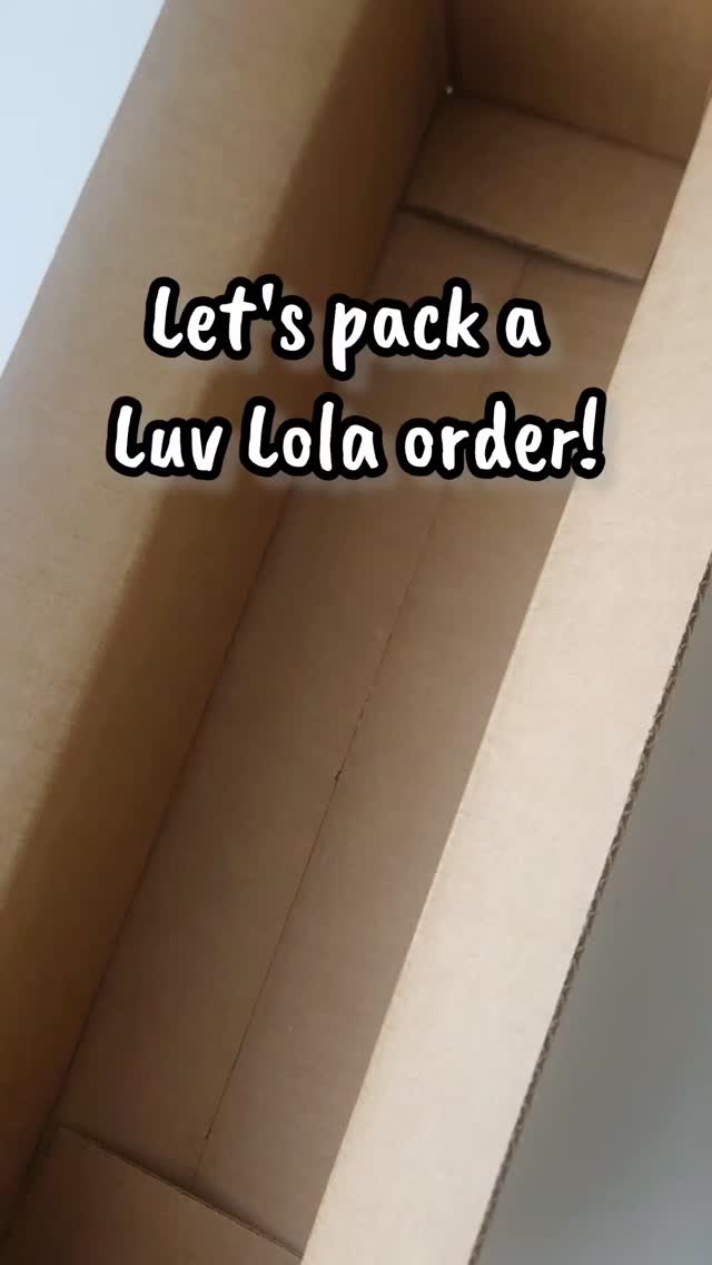 Let's pack a Luv Lola order!
#bagmaking #sew #packingorders #diybag #crafty