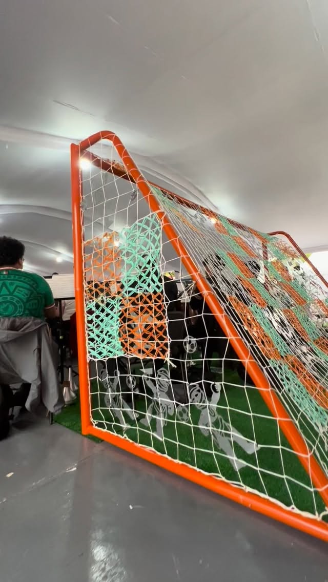 Una gran inauguración de Tejiendo Redes con la Sinfónica de Coyoacán el primer día del mundial y la emoción de anotar con música y arte después del triunfo de la Selección 2-0 frente a Sudáfrica , Gracias a todas las tejedoras y al equipo de la Alcaldía