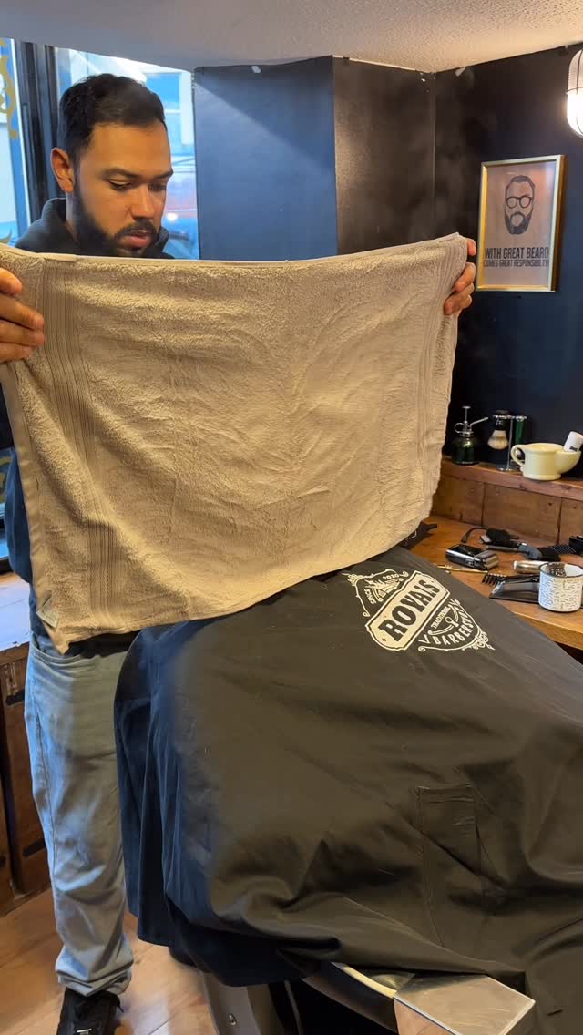 A hot towel shave isn’t just for the colder months.
During summer, it offers a refreshing reset for the skin by helping to open the pores, soften facial hair for a closer shave, and remove built-up oils and impurities.
Finished with cooling products, it’s the perfect way to stay sharp, comfortable, and well-groomed all season long.
@lsthebarber
#royalsbarbershop #barbershoproyals #hottowelshave