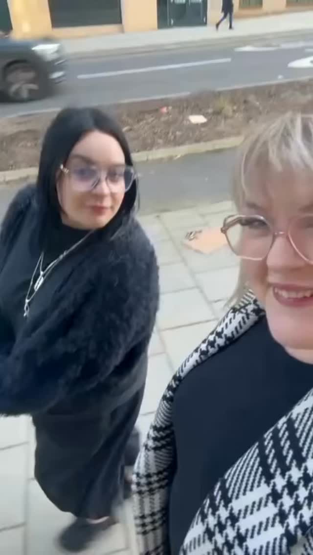 I stuck this on TikTok a while back but realised I never posted it on here!
A day in the life of a corporate headshot session in central Bristol.