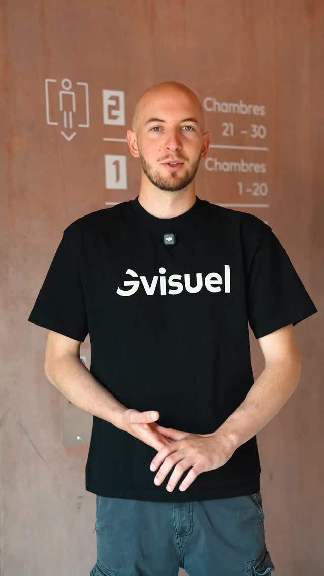 Nouvelle signalétique au Foyer Valais de Cœur à Martigny
Parce qu'un lieu accueillant passe aussi par une orientation claire et intuitive, nous avons eu le plaisir de concevoir et réaliser la nouvelle signalétique du Foyer Valais de Cœur.
L'objectif : améliorer le confort des résidents, des visiteurs et du personnel grâce à des repères visuels modernes, lisibles et harmonisés avec l'identité du foyer.
Un projet pensé pour faciliter le quotidien tout en valorisant les espaces de vie.
#Signalétique #Martigny #ValaisDeCoeur #DesignGraphique #CommunicationVisuelle Signalisation
