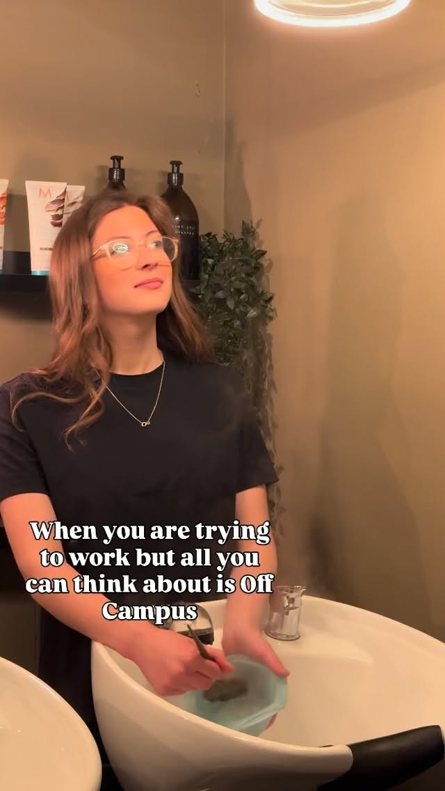 Our new obsession 😍
how about you ? 🤣
@offcampusonprime @offcampushq
#offcampus #offcampusprimevideo #garretgraham #hannahwells #offcampusseries