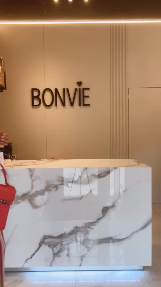 Nieuwe zomerjurk ☀️
Luister zeker naar de video, want ik vertel jullie alle info 🎥🤍