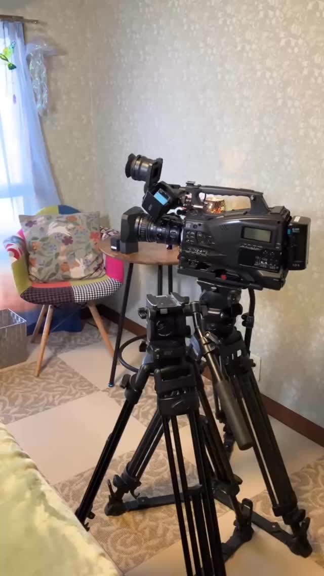 🐰メディア情報🐰
さやまケーブルテレビさんで、
"はるのおと”紹介していただきます✨
たぶん明日くらいから
(放送期間ちゃんと聞くの忘れました😅)
↑6/12〜でした🌿お客さまがやってたよと教えてくれました!感謝🙏
さやまケーブル101ch「さやまの窓」
7:10~/12:40~/15:40~/19:40~/23:40〜
この中の「WAVE」という5分ほどの枠です。
1週間ほど同じ内容の放送が毎日あるので、
どこかでタイミングが合いましたら、
ぜひご覧ください😊
❀・゚𓂃𓂂𓏸𓈒 𓂃𓂂𓏸𓈒 ❀・゚𓂃𓂂𓏸𓈒 𓂃𓂂𓏸𓈒 ❀・゚
埼玉県狭山市アロマサロンはるのおと
完全予約制/女性専用/駐車場有
Open 10:00〜19:00 火曜定休
お支払方法:現金、クレジットカード、
その他キャッシュレス
"香りと触れるケア”を選んだ、
言語聴覚士のセラピストによる
アロマトリートメントのおうちサロンです。
自宅にいるようにまったりとお過ごしください🍀
体調にご不安がある方もご相談くださいね🐰
ꕤ 𓂃𓏸𓈒 ꕤ 𓂃𓏸𓈒 ꕤ 𓂃𓏸𓈒 ꕤ 𓂃𓏸𓈒 ꕤ 𓂃𓏸𓈒 ꕤ𓂃𓏸𓈒 ꕤ
ご予約:HPより予約フォームへ
(前日までご予約受付)
お問い合わせ:公式LINE・HP・DM
場所:🔗地図
※プロフィール欄各🔗よりご確認お願いします🌿
@haruno_oto.aromasalon
❁⃘*.゚ ゚*.❁⃘ *.゚ ゚*.❁⃘ *.゚ ゚*.❁⃘ *.゚ ゚*.❁⃘ *.゚ ゚*.❁⃘ *.゚
《全身アロマトリートメント》
初回限定価格:8,800円(通常11,000円)
❁医療従事者・介護者割引❁初回:8,300円
#狭山市アロマ
#アロマサロン
#大人女性のメンテナンス
#癒しの時間
#さやまケーブルテレビ