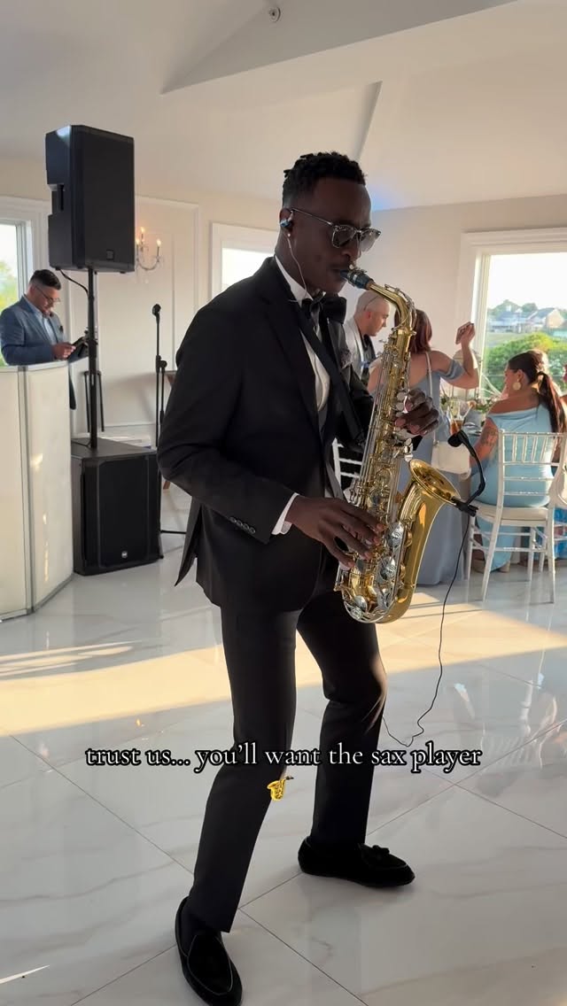 Trust us on this one… add the sax. 🎷🔥
From crowd interaction to unforgettable dance floor moments, a live sax player is one of our favorite ways to elevate a wedding reception.
Ready to learn more about our musicians and vocalists? 🤍
📧 info@dontmissabeatevents.com