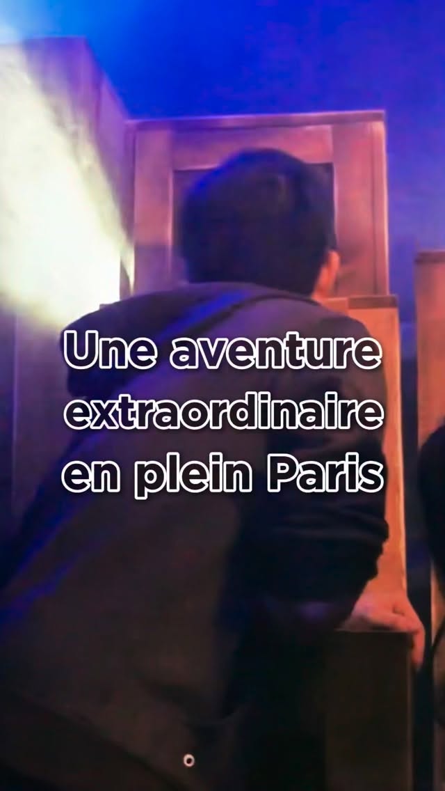 Aujourd’hui, je vous propose une aventure hors du commun, dont vous et vos amis allez être les héros, et tout ça dans des décors ultra réaliste sur 550 m2 en plein de coeur de Paris.
Sous ce porche de la rue saint-denis, au fond de cette cour, se cache ‘Live Cinema ». Attendez que la lumière verte au dessus de la porte s’allume, prenez vos places pour une séance très spécial et entrez dans l’action. Live Cinéma, c’est une story room : la fusion entre le meilleur de l’escape game, du théâtre immersif et du cinéma à grand spectacle. Ici vous tenez le premier rôle d’un véritable film d’action. Vous avez 120 minutes pour accomplir votre mission : infiltrer la zone la plus sécurisée au monde, la Zone 51 ! Bon je vous montre pas tout, pour vous laisser la surprise, mais les espaces sont gigantesques et les décors ultra réalistes avec des effets spéciaux de fou et il y a même des comédiens. Vous n’allez pas en revenir tellement c’est prenant ! A moins que vous ne terminiez sur un échec... qui sait.
——————-
📍Live Cinéma
226 rue Saint-Denis - Paris 2
Groupe de 3 à 6 joueurs
Comptez environ 2h30 sur place
A partir de 15 ans
🎟️ 3 personnes : 75 € / pers. - 4 pers. : 69 € / pers. - 5 pers. : 59 € / pers. - 6 pers. : 49 € / pers.
ℹ️ Informations et réservations : http://www.livecinema.fr
#escapegameparis #jeuderole #parissecret #bonnesadressesparis #parisinsolite